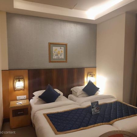 Hotel Silicrest Bangalore Exterior photo