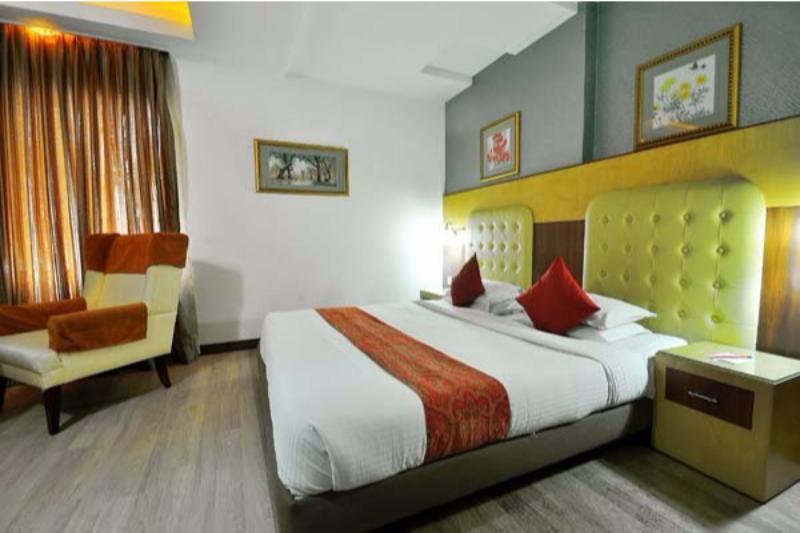 Hotel Silicrest Bangalore Exterior photo