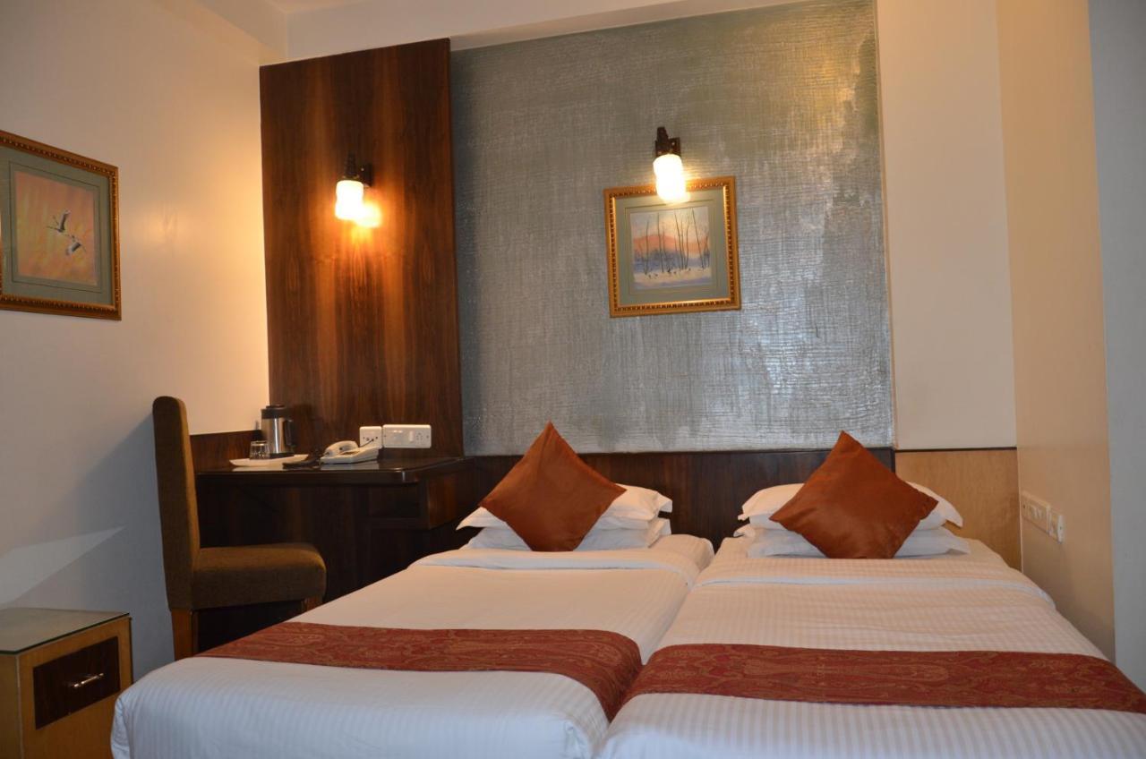 Hotel Silicrest Bangalore Exterior photo