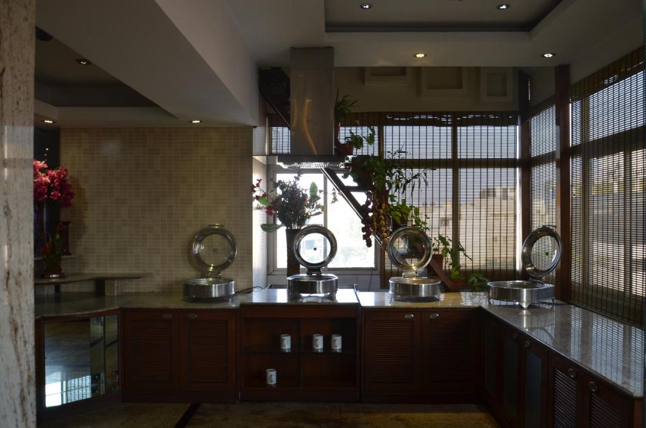Hotel Silicrest Bangalore Exterior photo